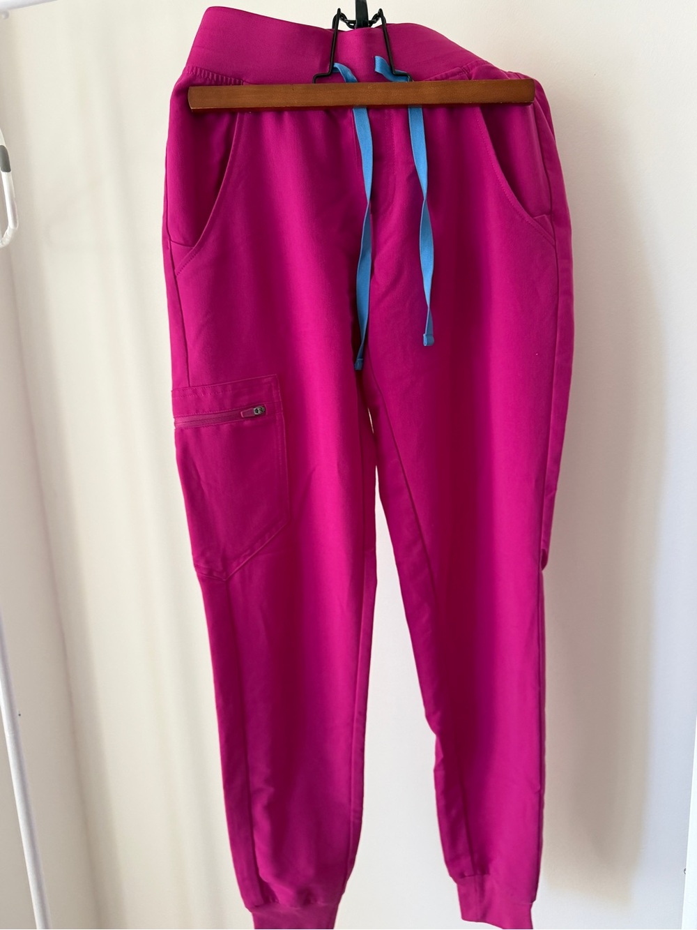 Figs scrub pant pink/purple XXS